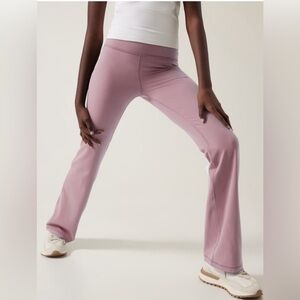 NWT Athleta Girl High Rise Chit Chat Flare Pant Cascadia Violet Size 14.